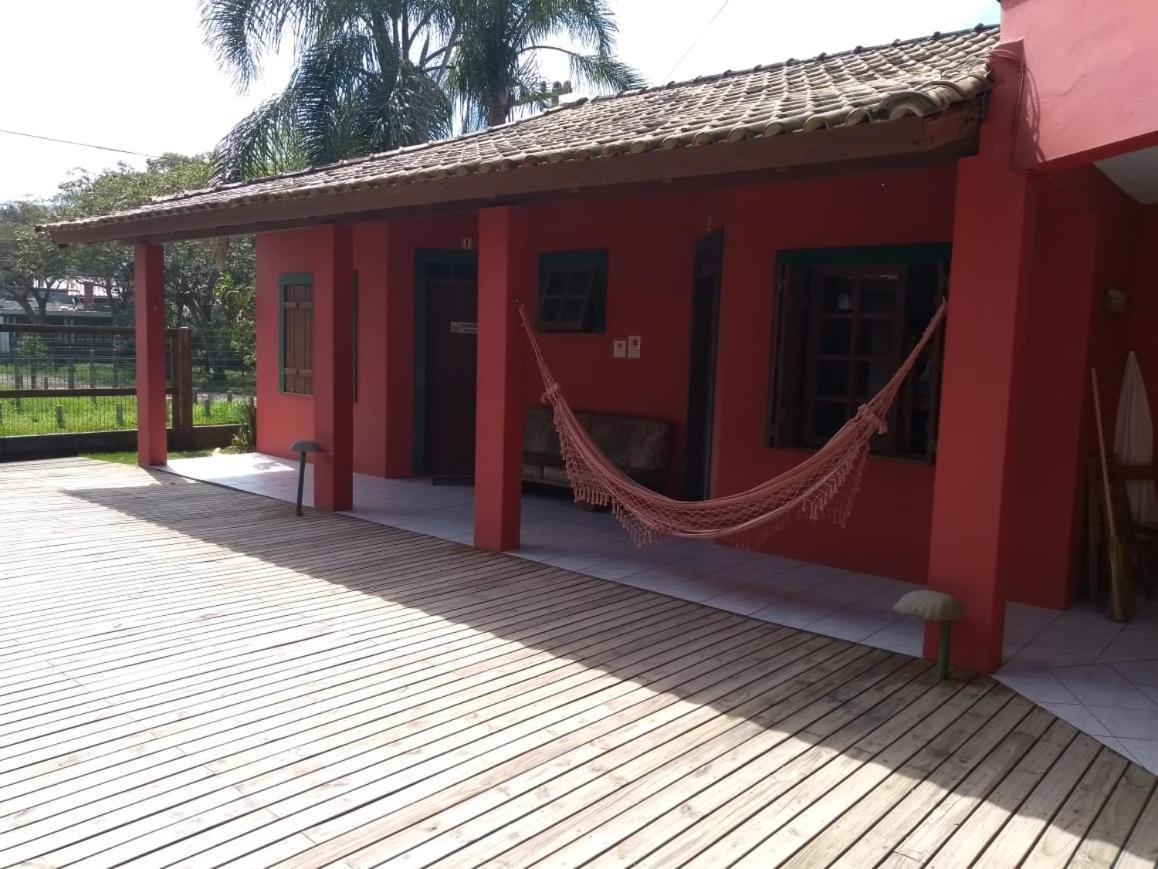 Pousada Hinano Garopaba Bagian luar foto
